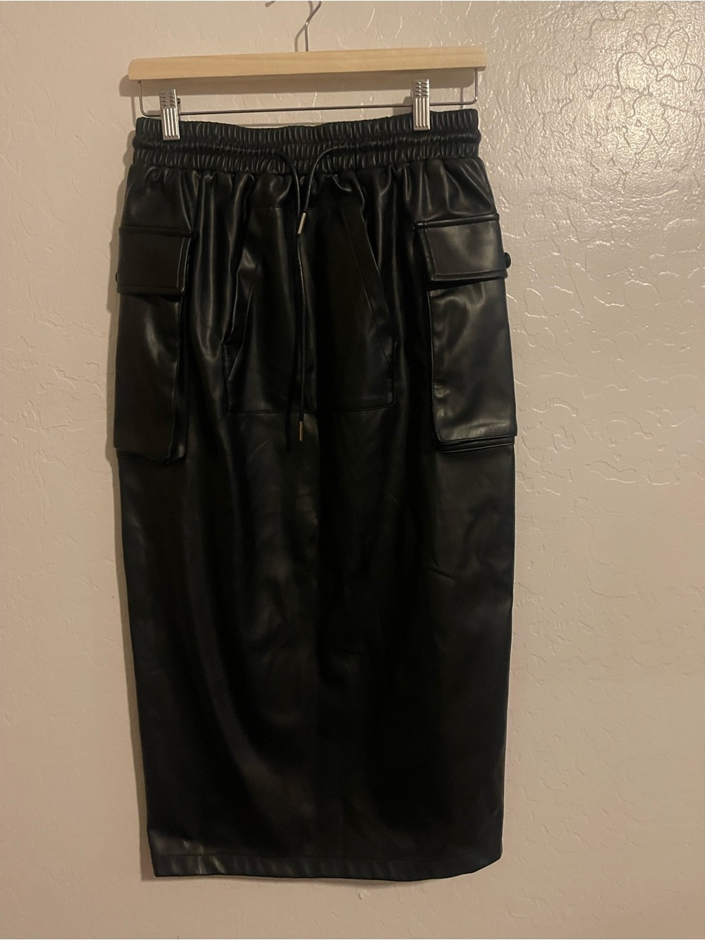 Akira Faux Leather Pull On Cargo Skirt Size L